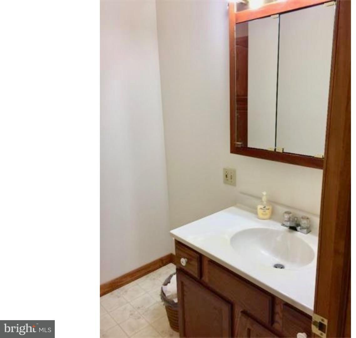 1645 Ridge Road Klingerstown, PA 17941 - Photo 8 of 14 Gallery Image 8