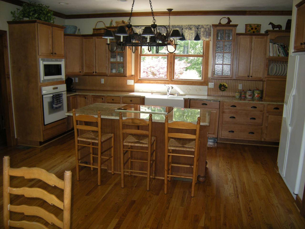 6802 Mt Chestnut Road Roanoke, VA 24018 - Photo 12 of 19 Kitchen