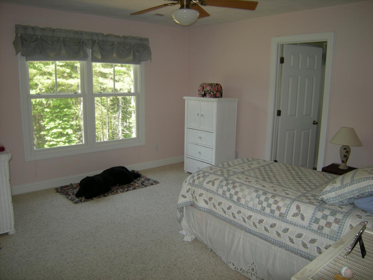 6802 Mt Chestnut Road Roanoke, VA 24018 - Photo 14 of 19 Bedroom