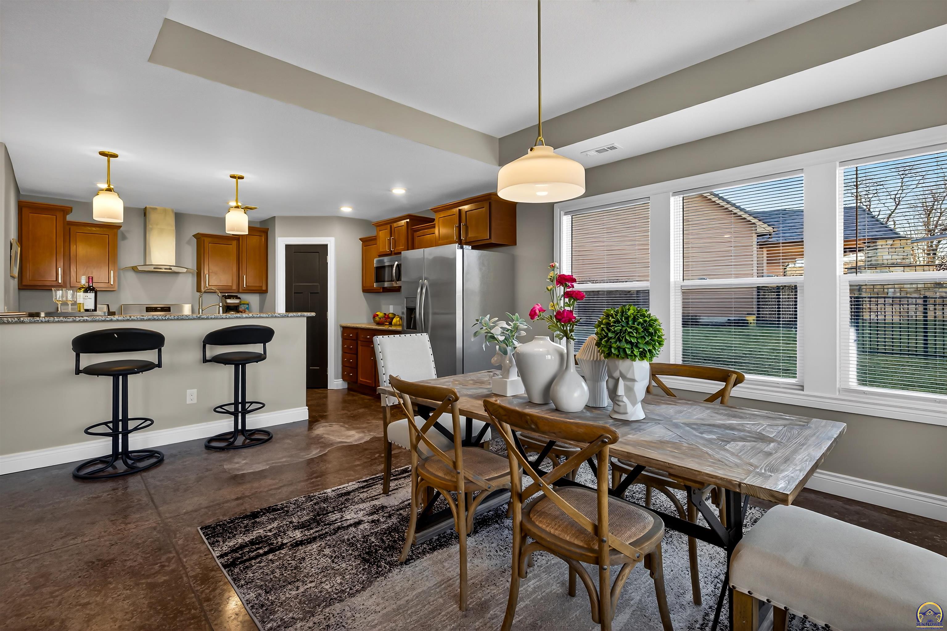 6318 Southwest 44th Court Topeka, KS 66610 - Photo 11 of 25