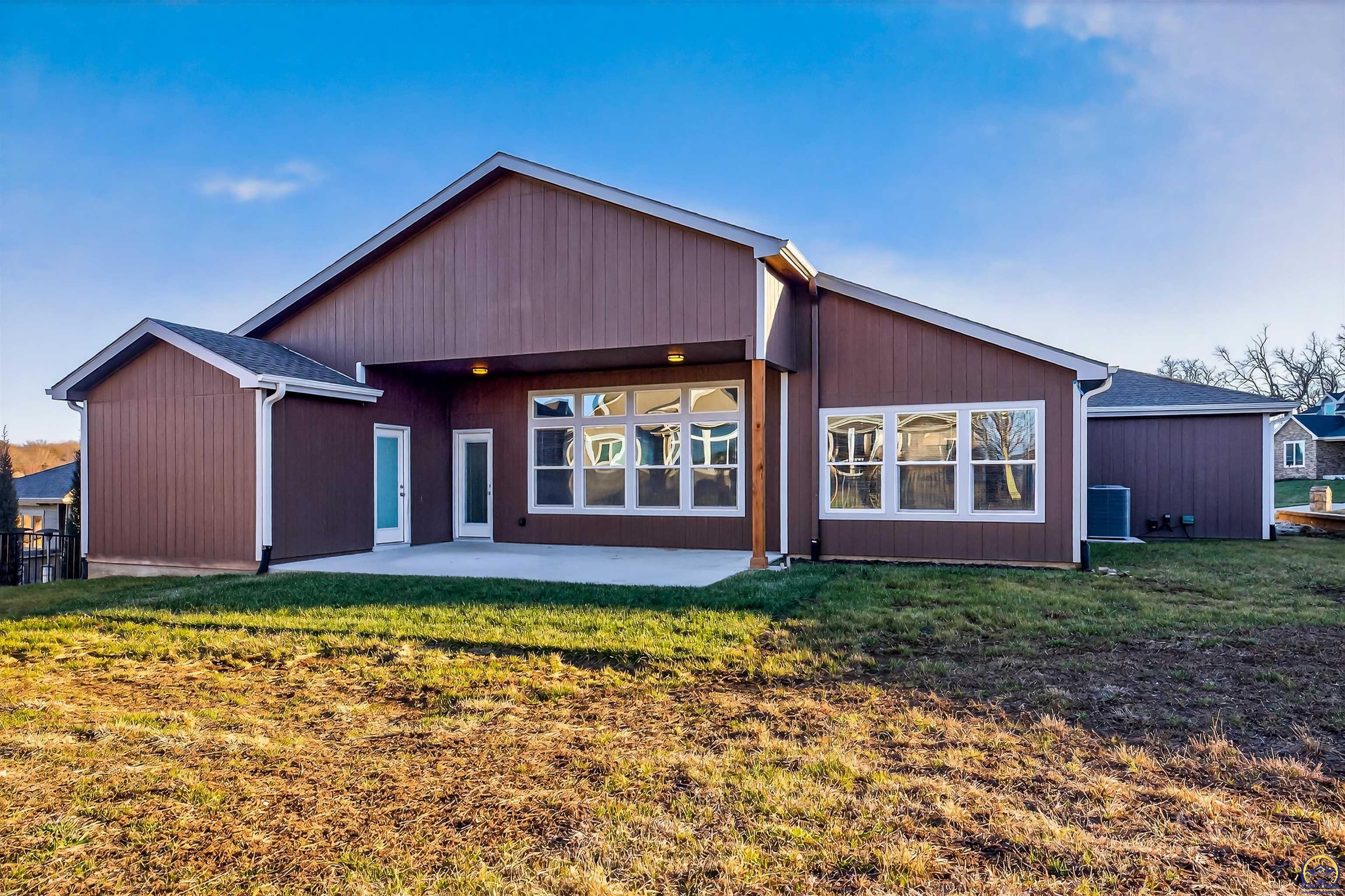 6318 Southwest 44th Court Topeka, KS 66610 - Photo 23 of 25