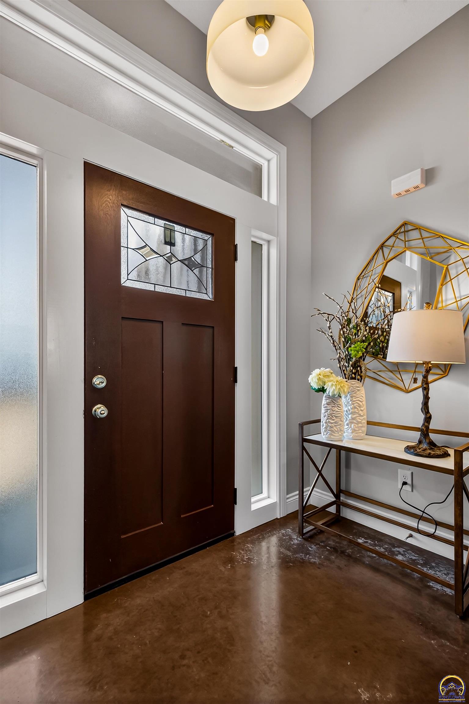 6318 Southwest 44th Court Topeka, KS 66610 - Photo 4 of 25