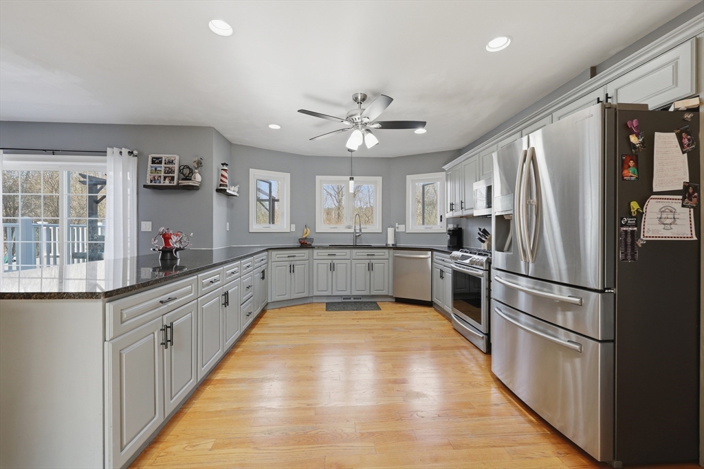 192 Southbridge Road Dudley, MA 01571 - Photo 2 of 38 Gallery Image 2