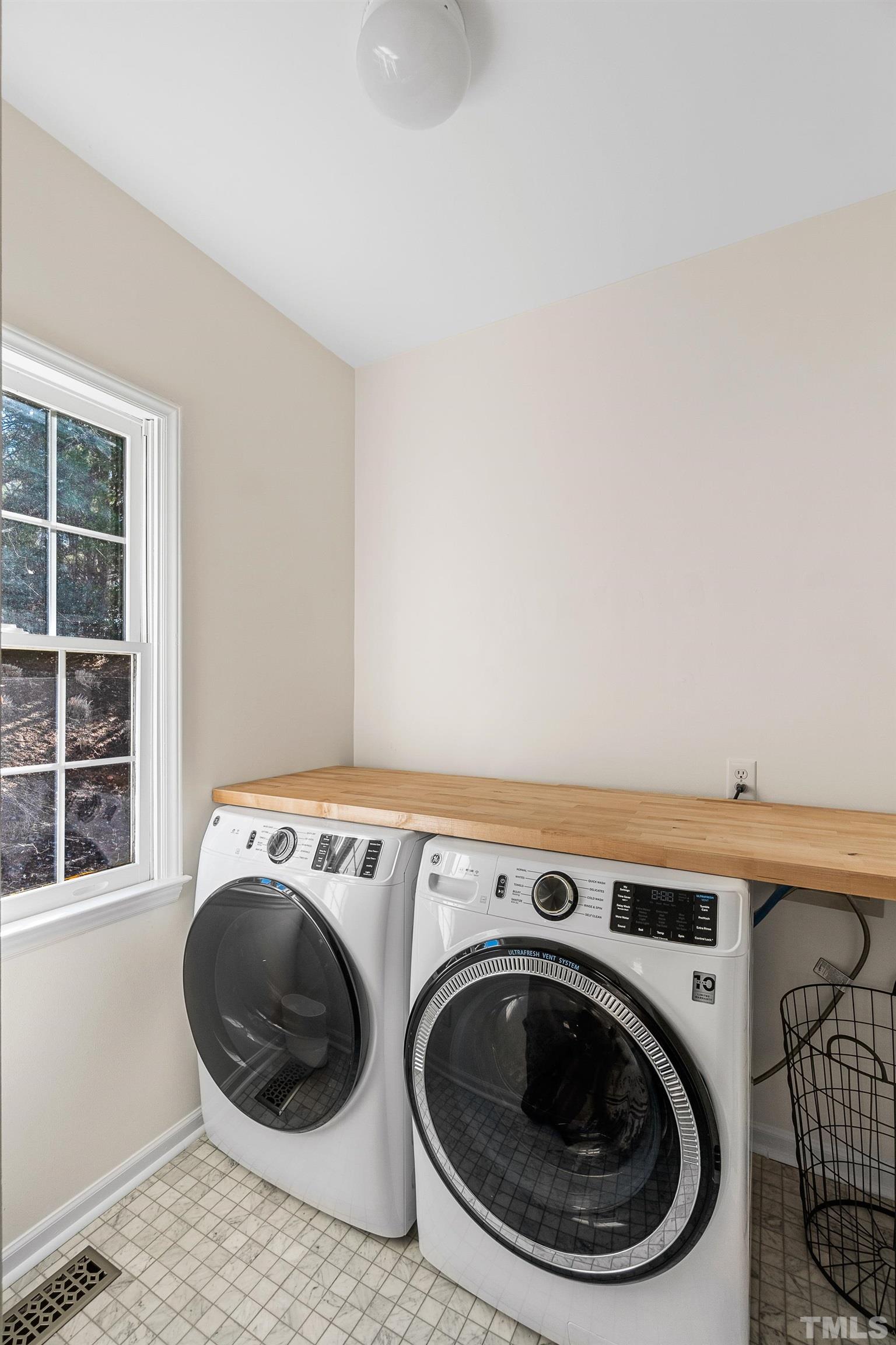 5208 Calverton Drive Raleigh, NC 27613 - Photo 18 of 38 Gallery Image 18