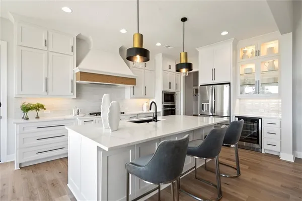 $1,315,926 | 8001 Millridge Street, Shawnee, KS 66218