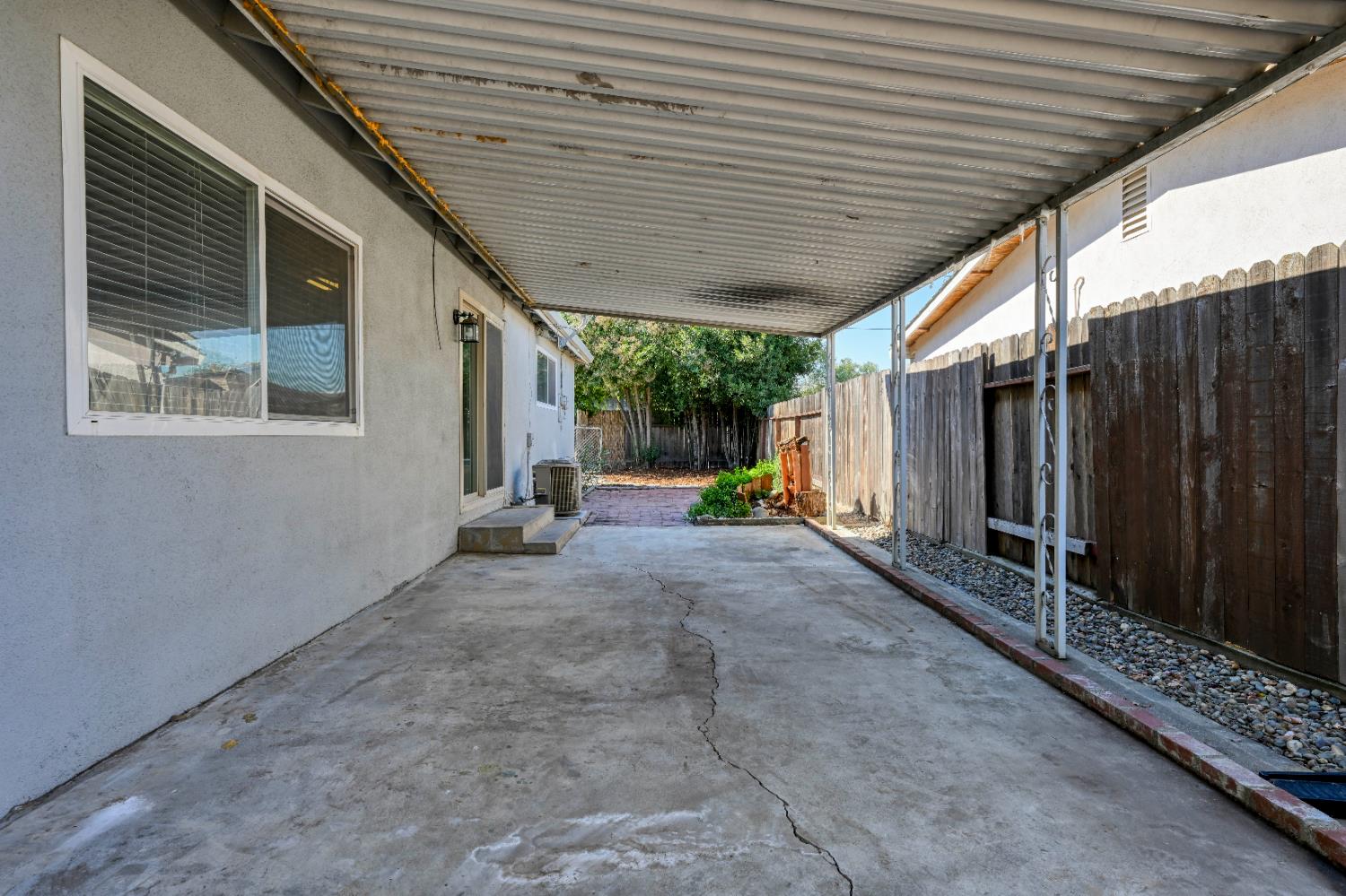 325 Archway Avenue Rio Linda, CA 95673 - Photo 25 of 29 a view of backyard with tub and stairs