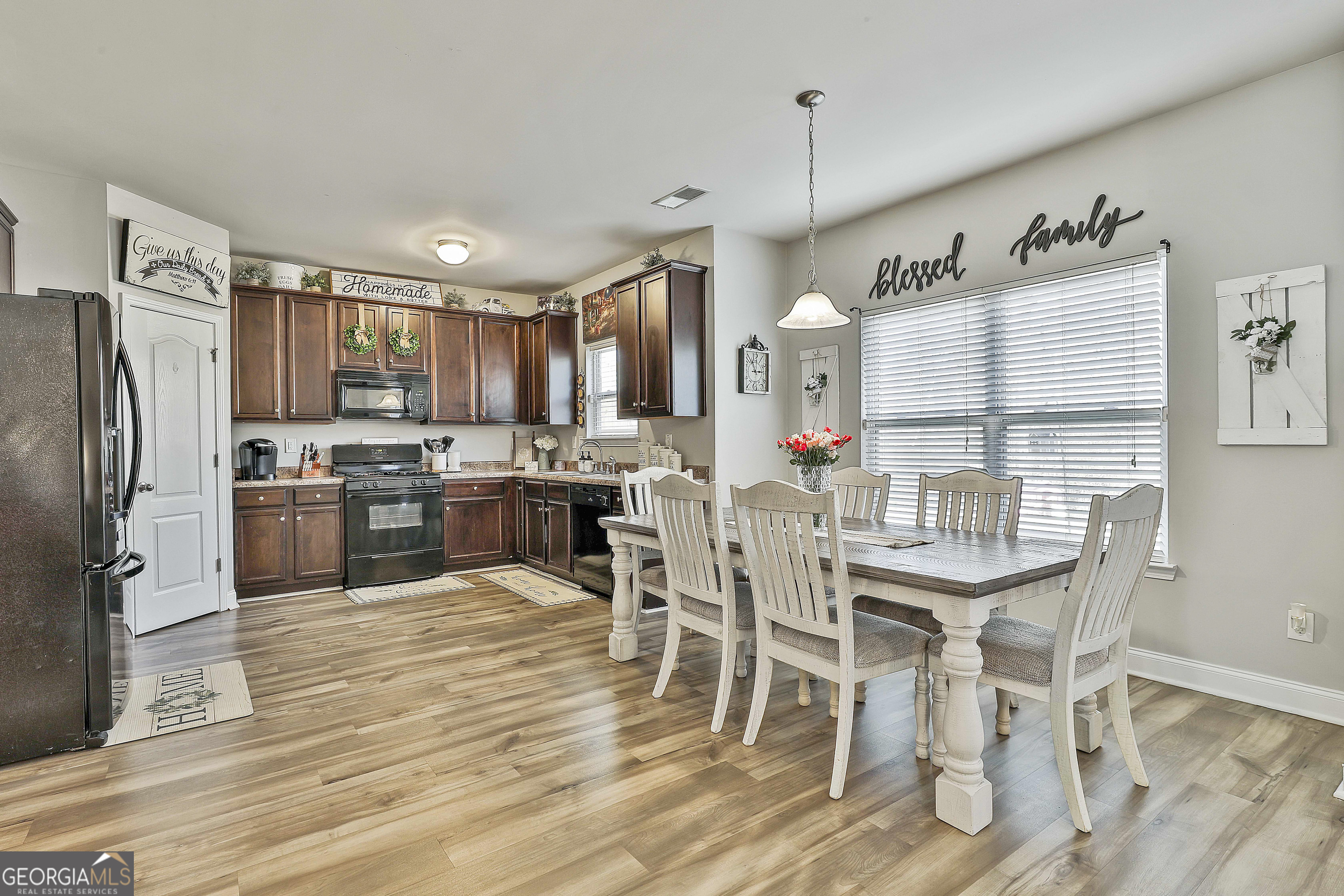 52 Fox Ridge Drive Newnan, GA 30265 - Photo 8 of 30