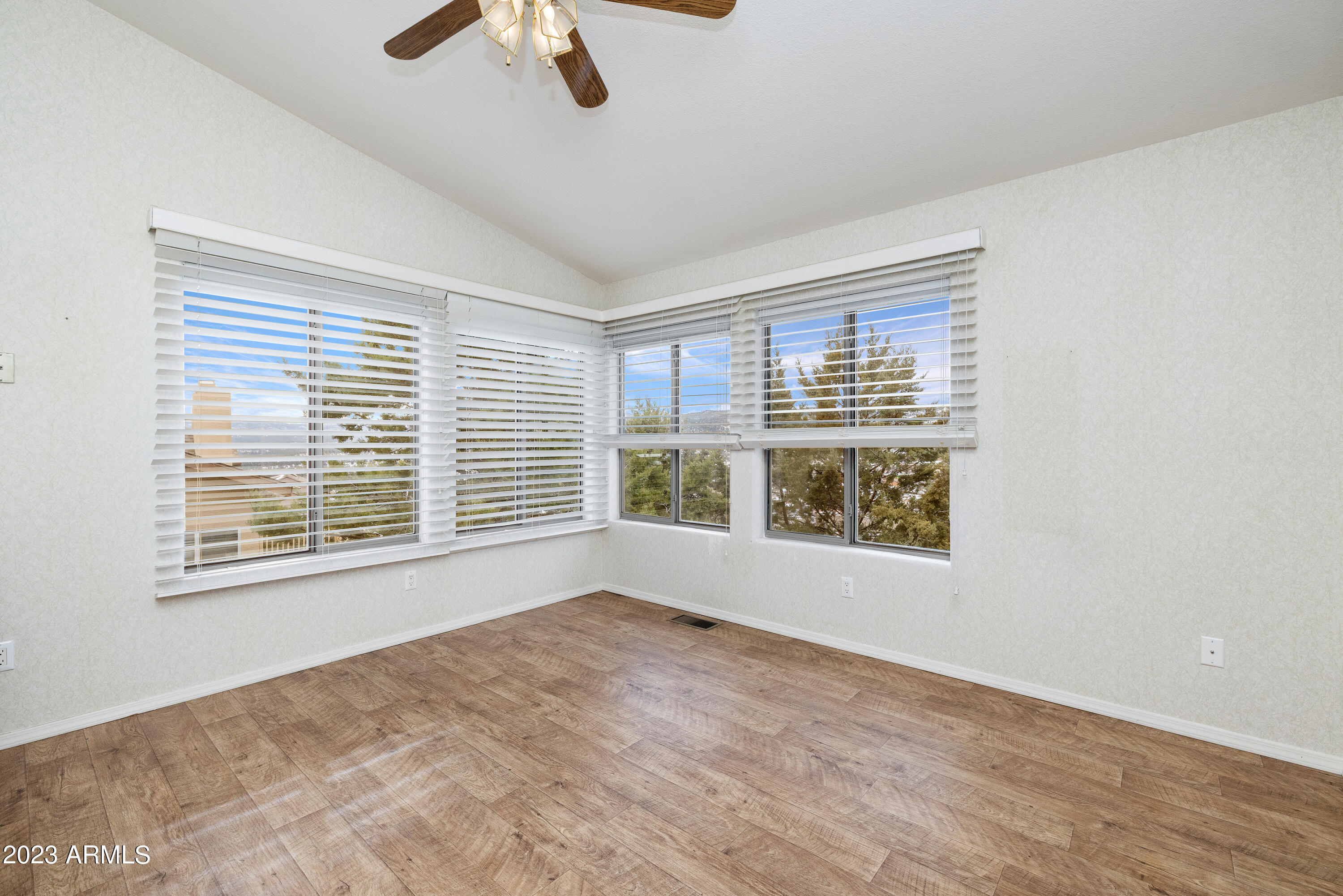 510 Miracle Rider Road Prescott, AZ 86301 - Photo 17 of 43 017_Breakfast Nook