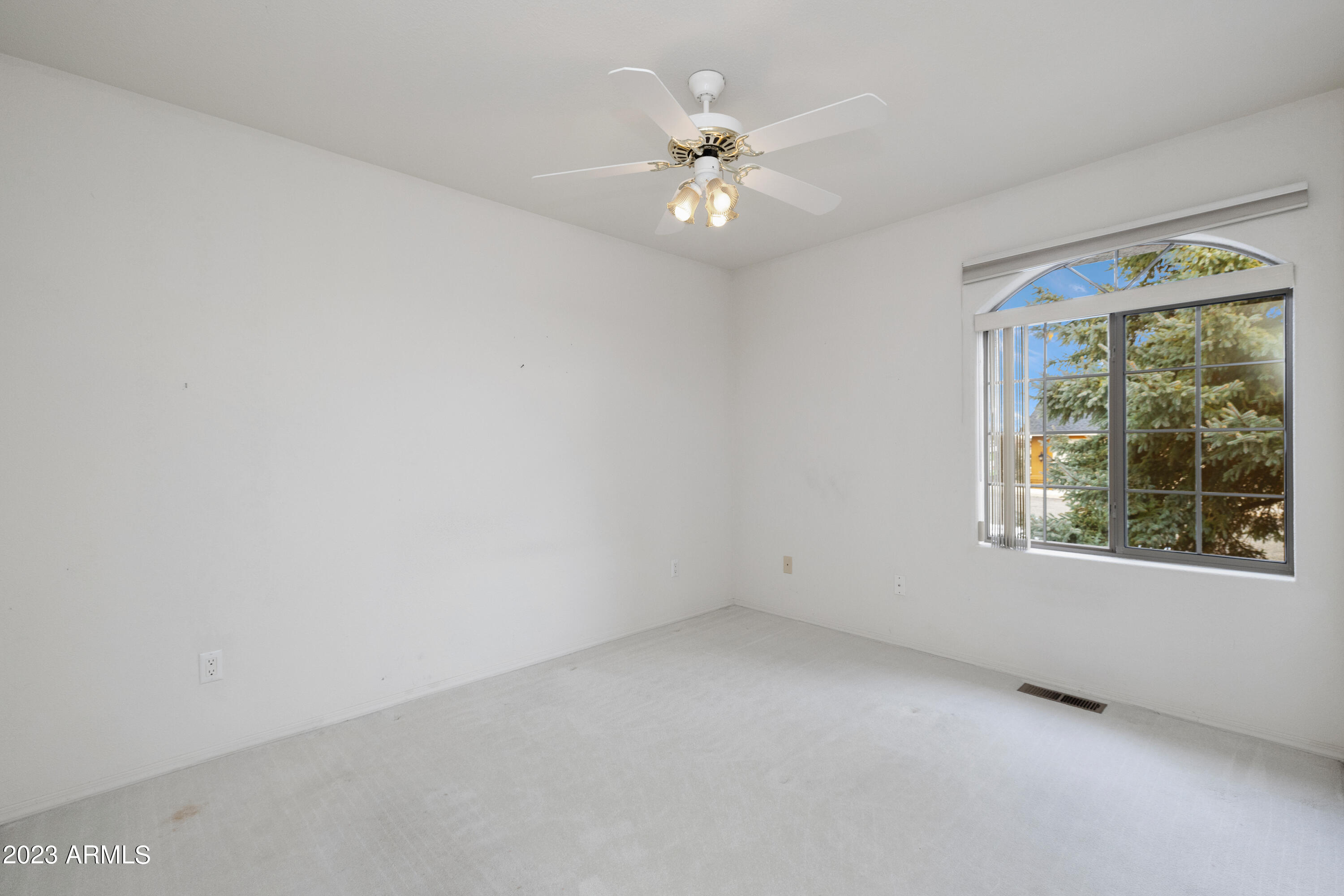 510 Miracle Rider Road Prescott, AZ 86301 - Photo 18 of 43 018_Main level guestroom