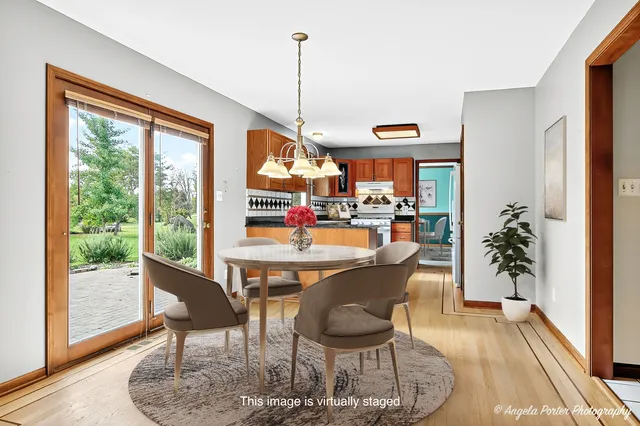 $525,000 | 2215 Crystal Circle, Crystal Lake, IL 60012