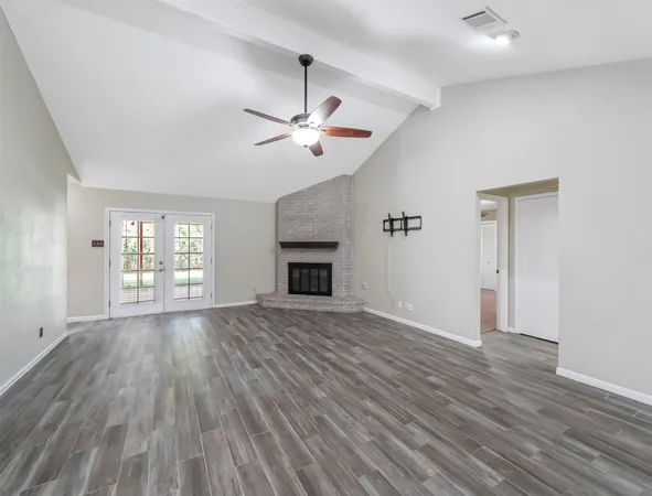 $2,350 | 2304 Colleen Drive, Pearland, TX 77581