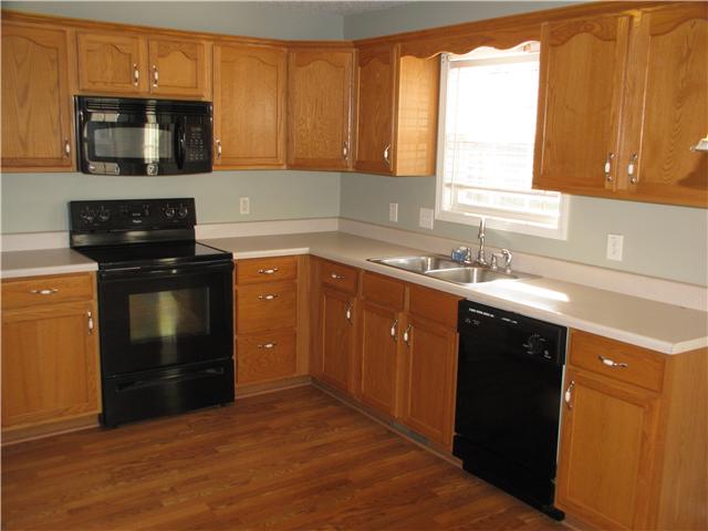 1668 Windriver Road Clarksville, TN 37042 - Photo 14 of 19 Gallery Image 14