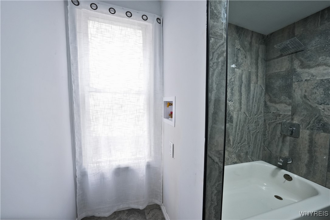 290 Riverside Avenue Buffalo, NY 14207 - Photo 27 of 29