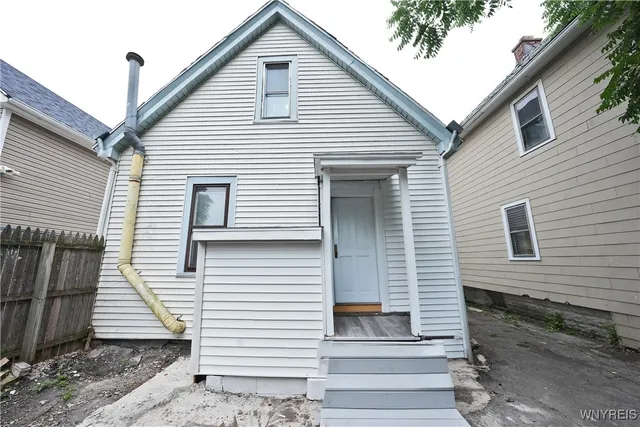 $199,000 | 290 Riverside Avenue, Buffalo, NY 14207