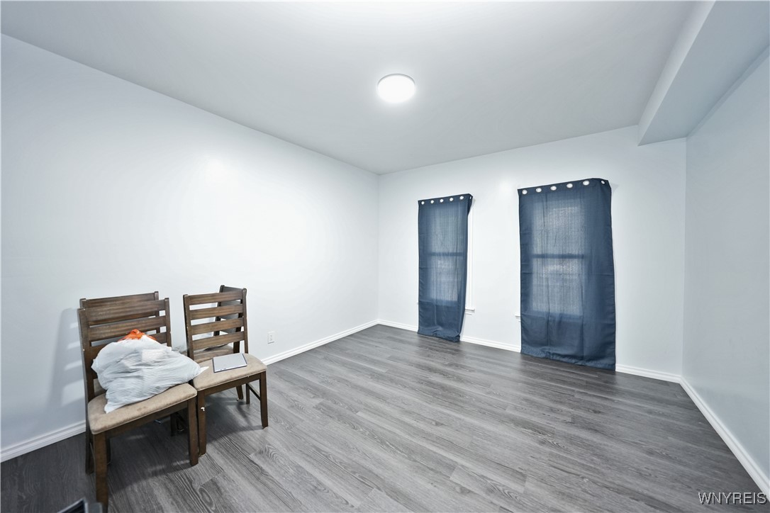 290 Riverside Avenue Buffalo, NY 14207 - Photo 4 of 29