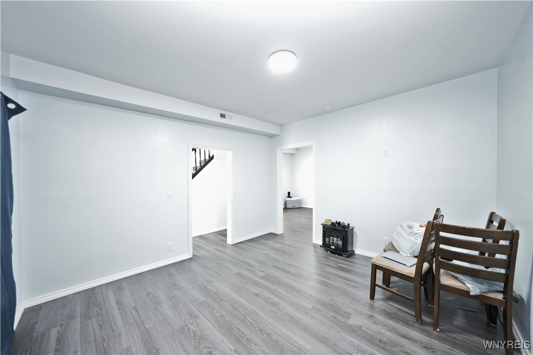 290 Riverside Avenue Buffalo, NY 14207 - Photo 5 of 29