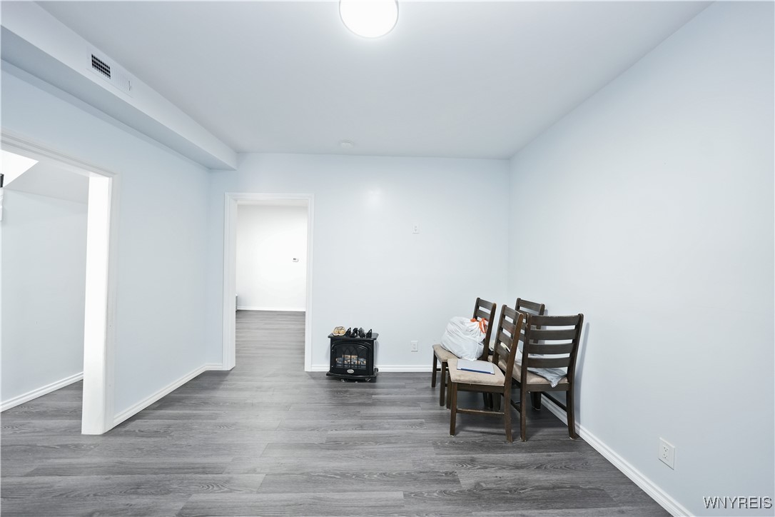 290 Riverside Avenue Buffalo, NY 14207 - Photo 6 of 29