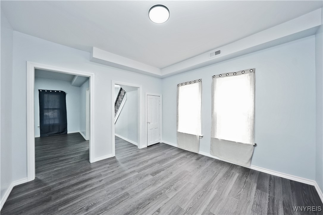 290 Riverside Avenue Buffalo, NY 14207 - Photo 8 of 29