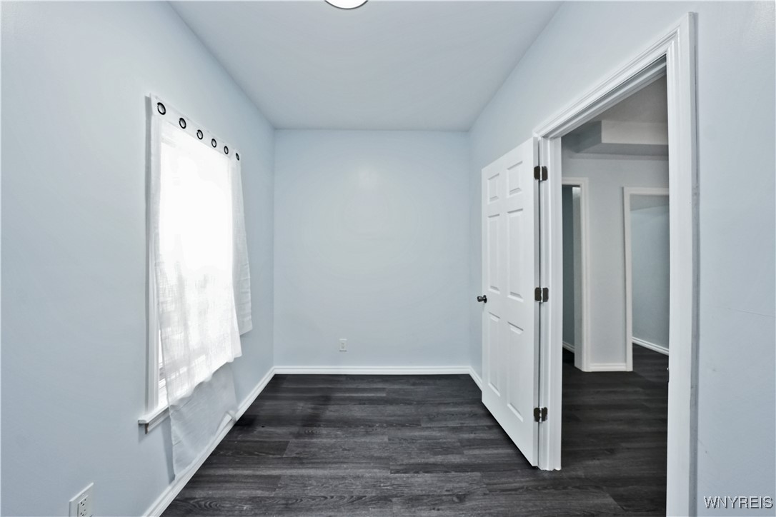 290 Riverside Avenue Buffalo, NY 14207 - Photo 9 of 29