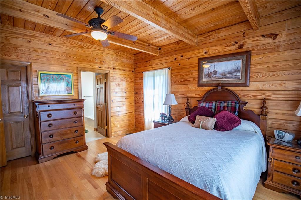 2302 Barrett Road Ennice, NC 28623 - Photo 22 of 29