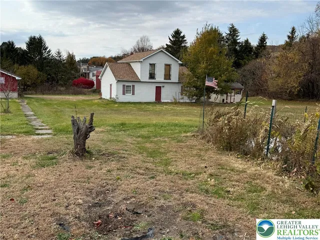 $434,900 | 4266 Chestnut Drive, Walnutport, PA 18088