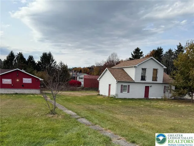 $434,900 | 4266 Chestnut Drive, Walnutport, PA 18088