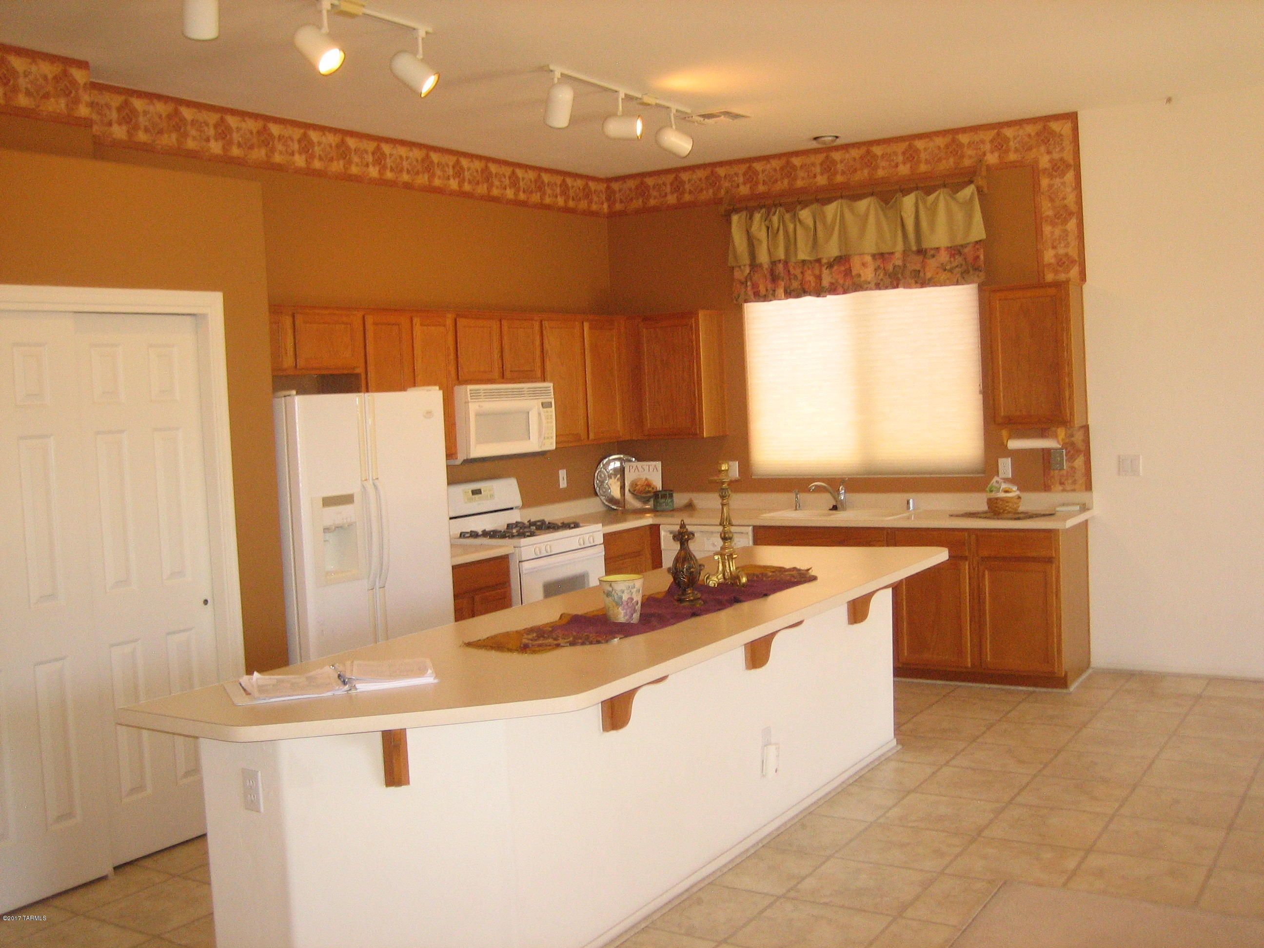 2160 East Rio Vistoso Lane Tucson, AZ 85755 - Photo 3 of 16
