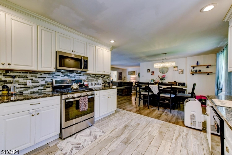 77 Marion Avenue Butler, NJ 07405 - Photo 23 of 46