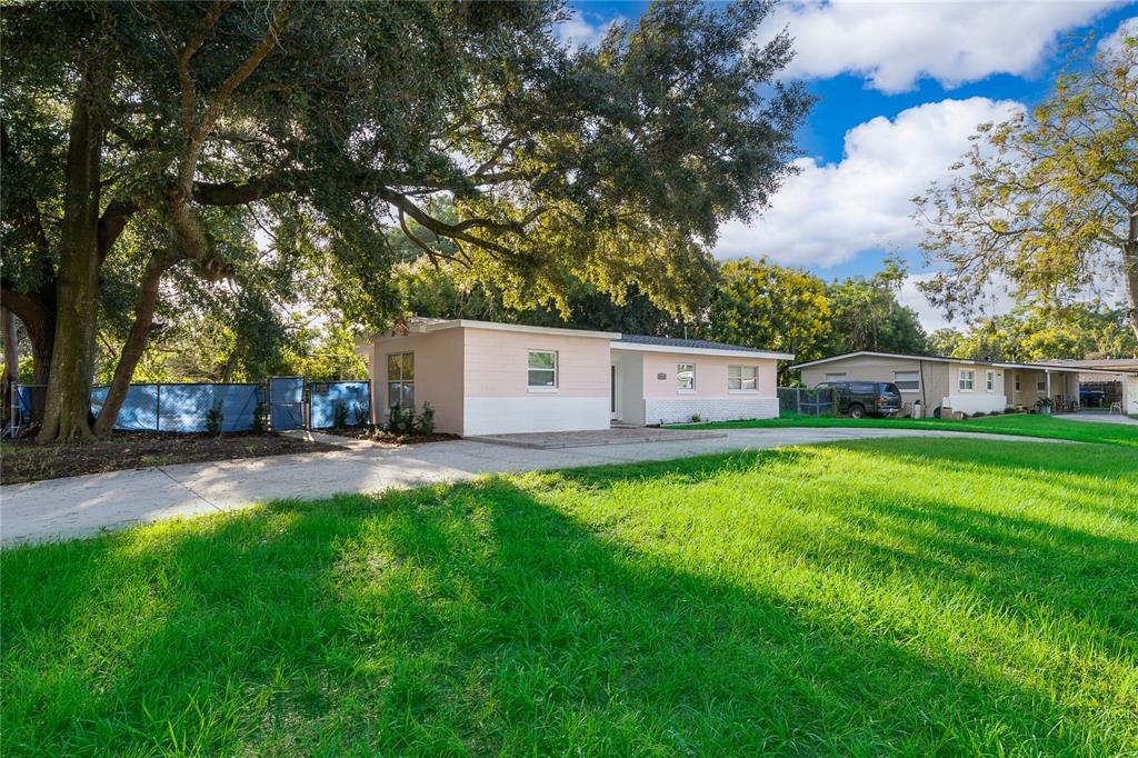 3913 Pine Ridge Road Orlando, FL 32808 - Photo 3 of 28 Gallery Image 3