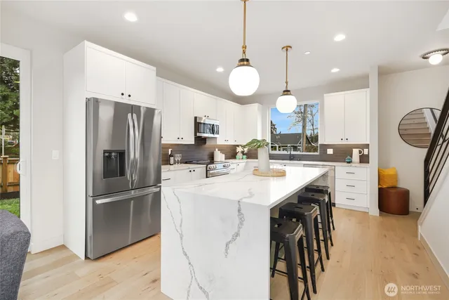 $1,288,000 | 8106 126th Avenue Northeast, Kirkland, WA 98033