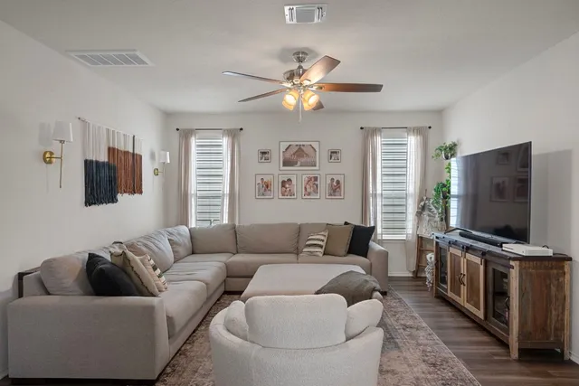 $399,000 | 27 Pacific Loon Street, Leander, TX 78641