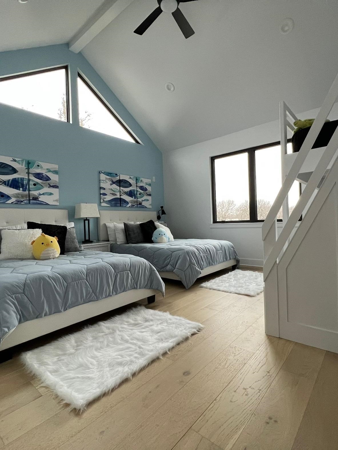 1018 River Road Burnet, TX 78611 - Photo 21 of 29 a bedroom with bed and window