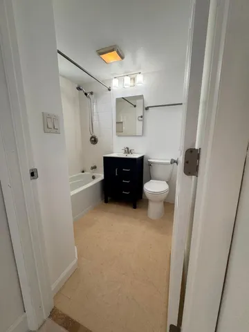 $180,000 | 141 West Court, Royal Palm Beach, FL 33411