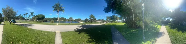 $180,000 | 141 West Court, Royal Palm Beach, FL 33411