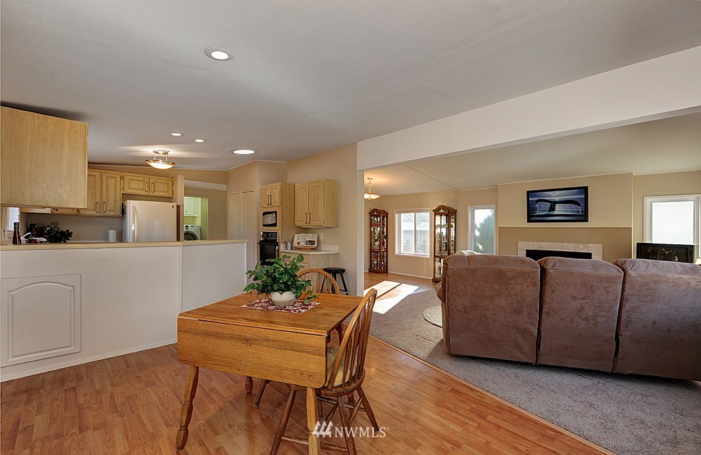 23805 Rock Circle Bothell, WA 98021 - Photo 8 of 15