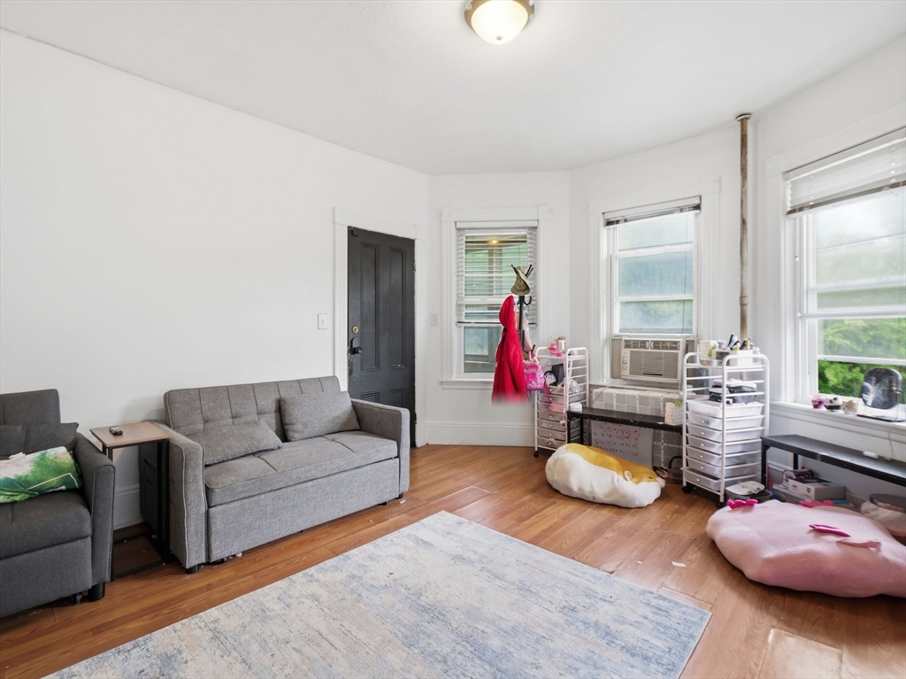 89 Gage Street Worcester, MA 01605 - Photo 26 of 41