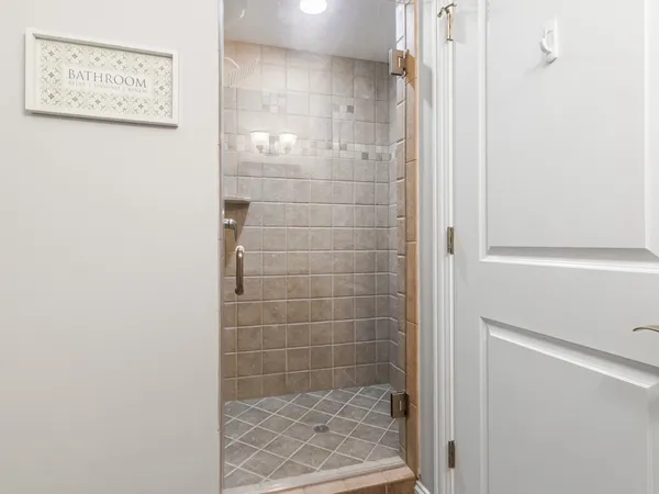 $1,379,000 | 159 East Edgemont Lane, Park Ridge, IL 60068