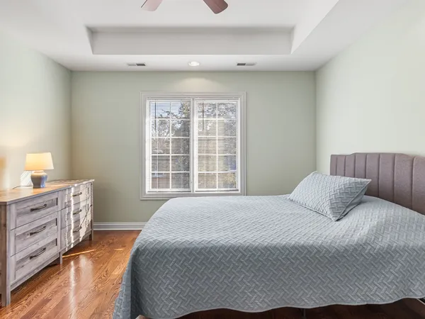 $1,379,000 | 159 East Edgemont Lane, Park Ridge, IL 60068