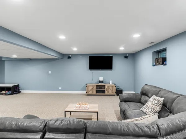 $1,379,000 | 159 East Edgemont Lane, Park Ridge, IL 60068