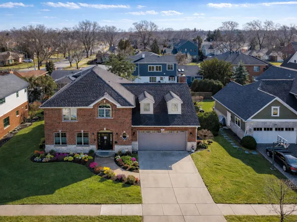 $1,379,000 | 159 East Edgemont Lane, Park Ridge, IL 60068