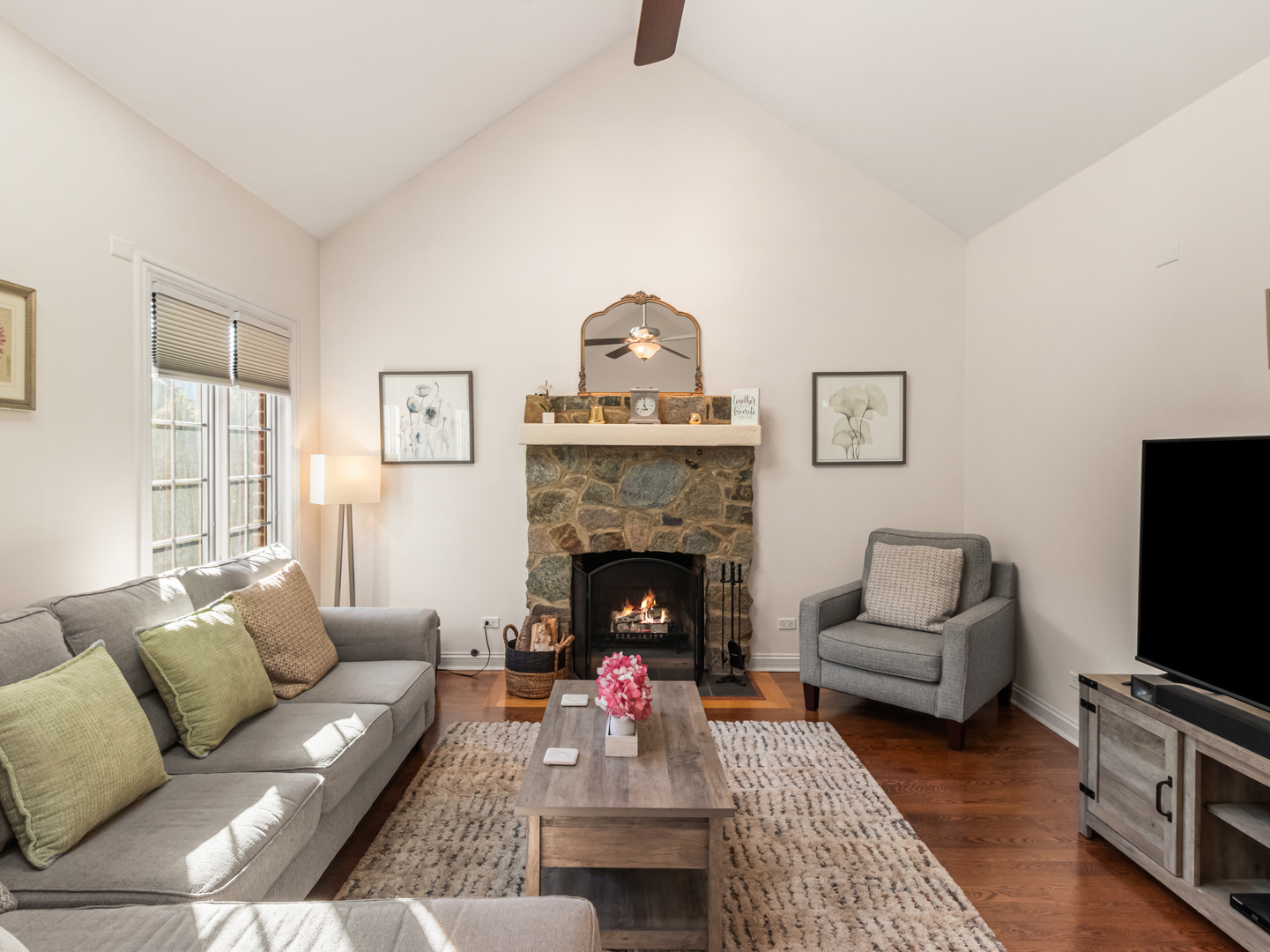 159 East Edgemont Lane Park Ridge, IL 60068 - Photo 8 of 25