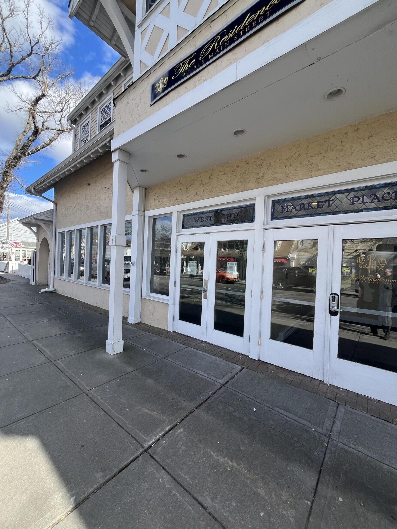 615 Main Street, Unit 13 Hyannis, MA 02601 - Photo 6 of 22 IMG_5037