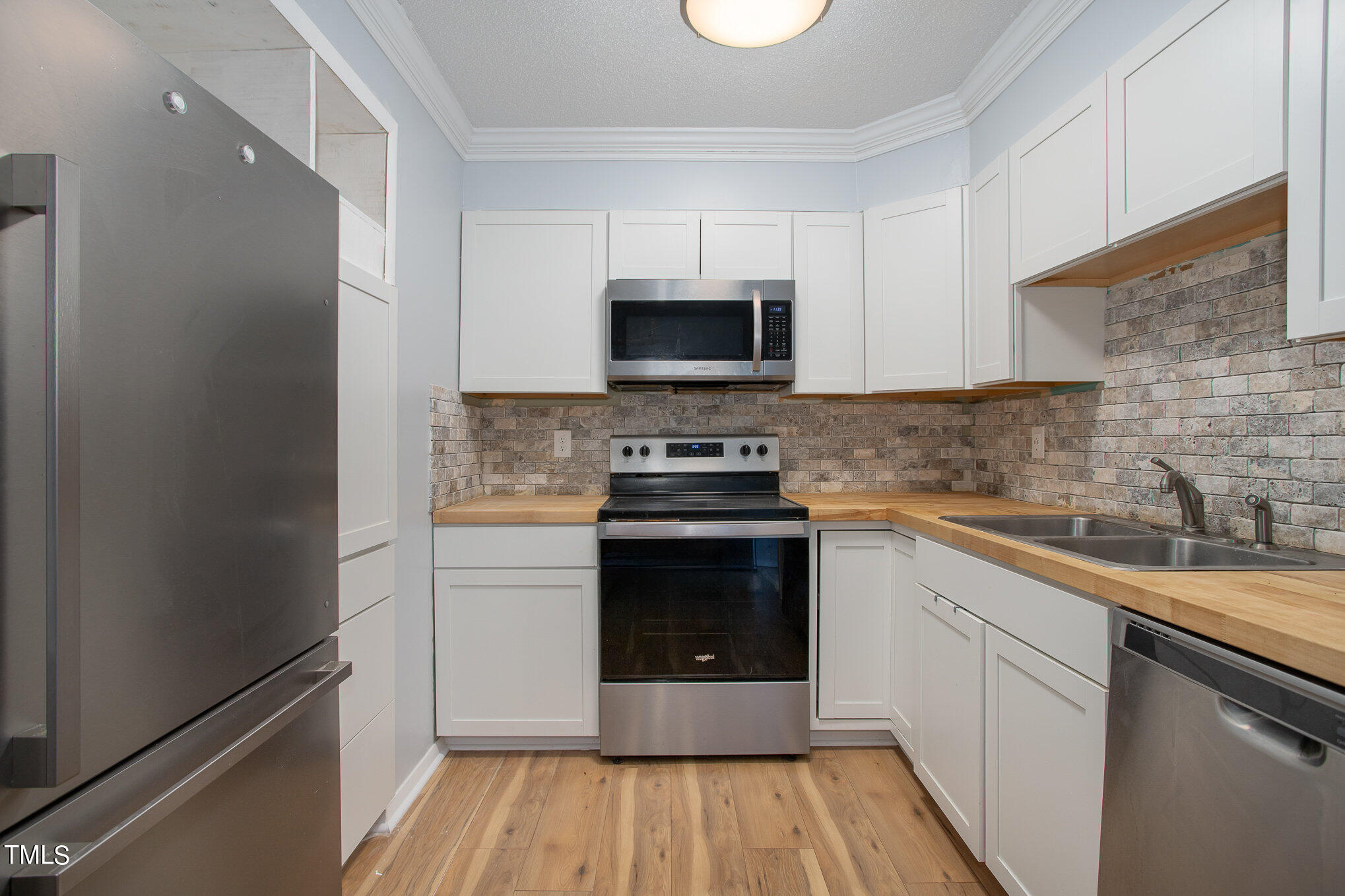 5602 Falls Of Neuse Road, Unit G Raleigh, NC 27609 - Photo 10 of 21 012_img_0297-edit