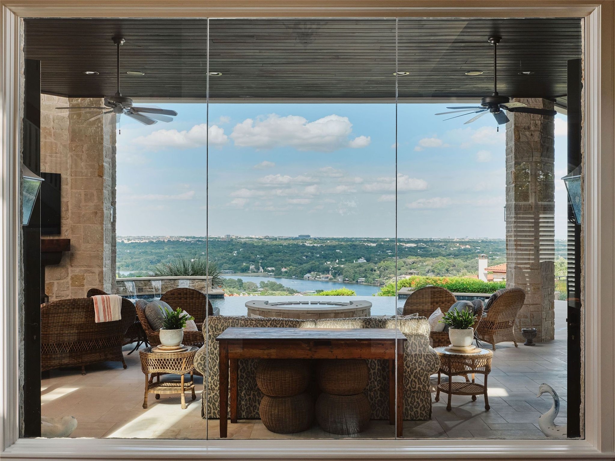 1415 Mt Larson Road Austin, TX 78746 - Photo 11 of 40 Gallery Image 11