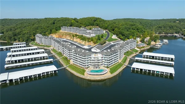 $500,000 | 921 Summer Pl Drive, Unit 2A, Camdenton, MO 65020