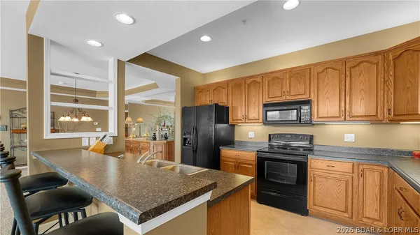 $500,000 | 921 Summer Pl Drive, Unit 2A, Camdenton, MO 65020