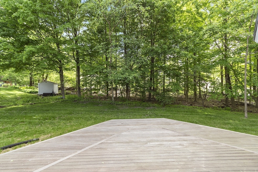 47 Browning Road Shrewsbury, MA 01545 - Photo 4 of 35 Gallery Image 4