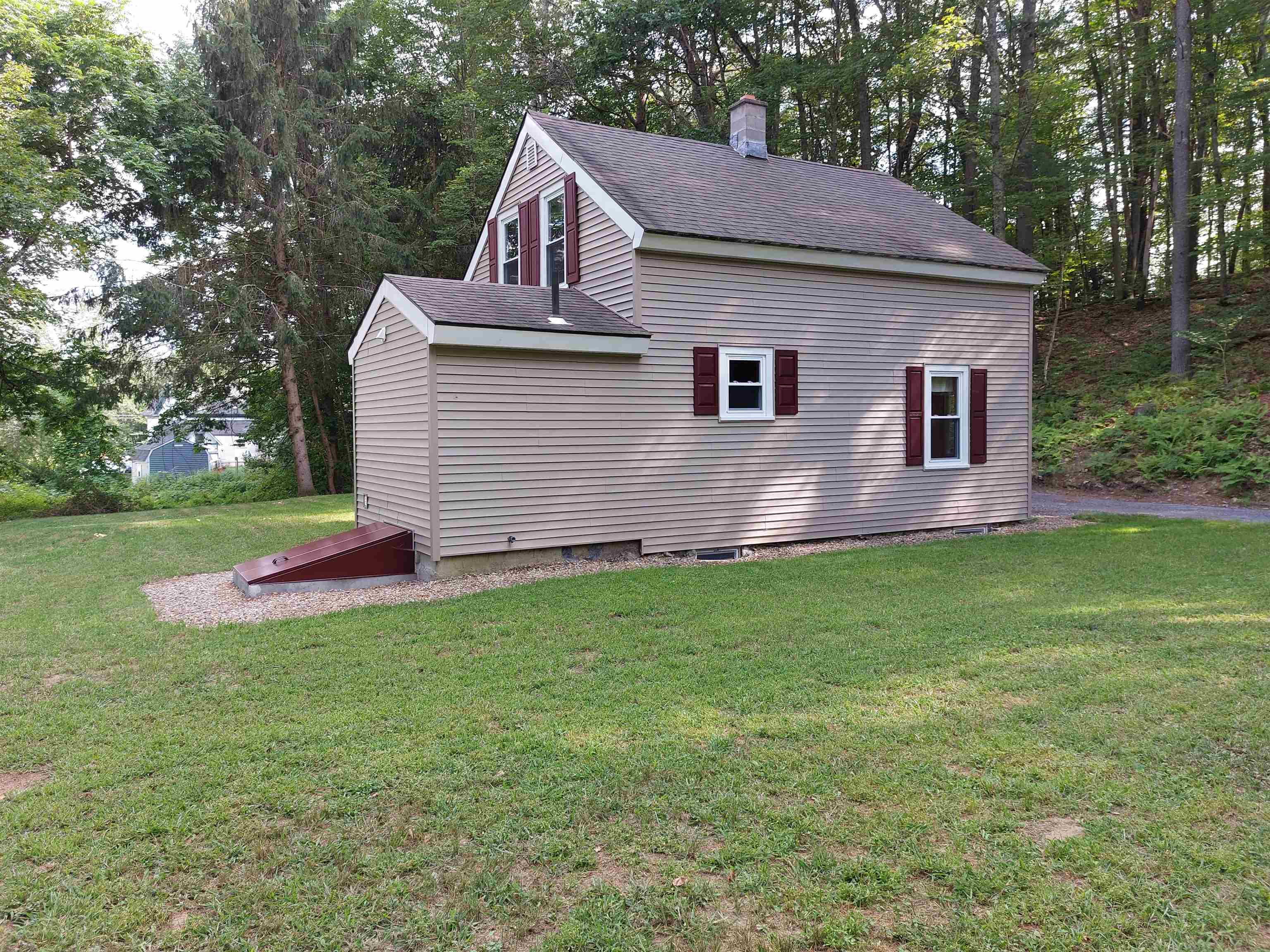 15 Heath Road Marlborough, NH 03455 - Photo 6 of 26 Gallery Image 6