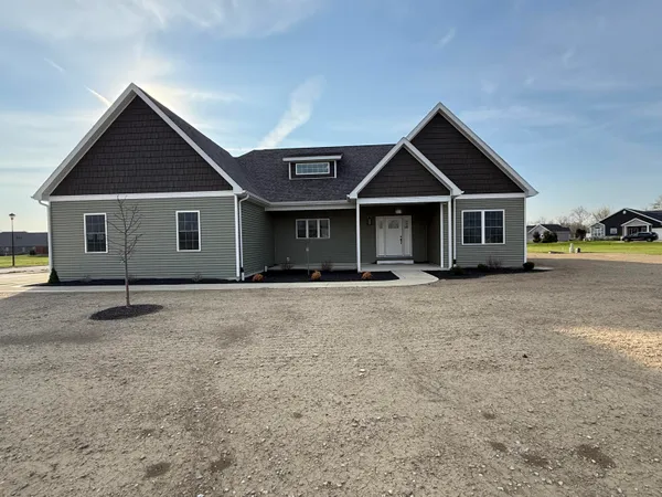$399,900 | 101 Saxony Drive, New Knoxville, OH 45871