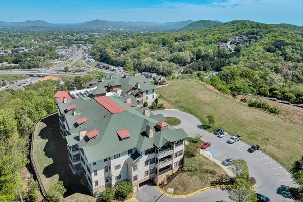 $330,000 | 5442 The Peaks Drive, Unit 209, Roanoke, VA 24018